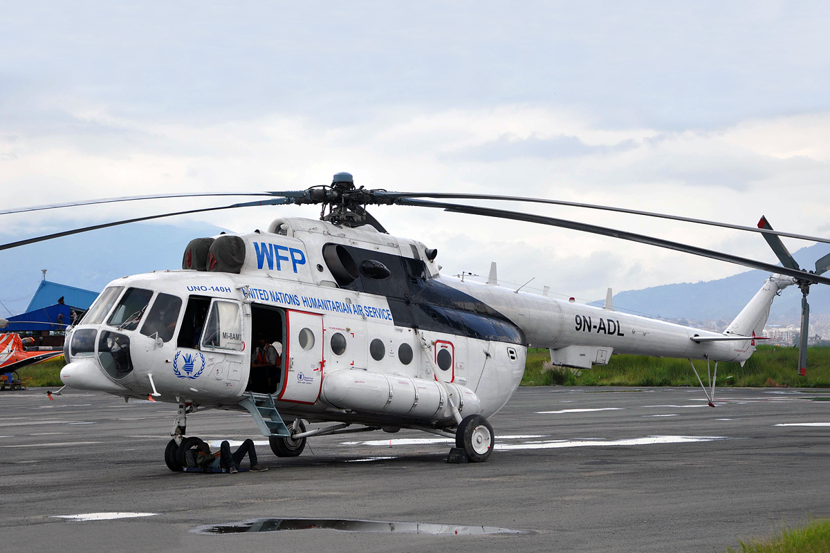 Mi-8AMT   9N-ADL