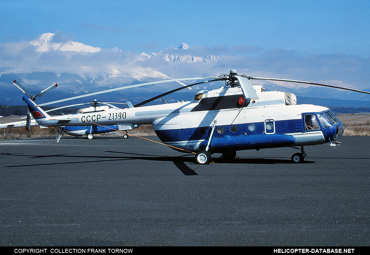 Mi-17   CCCP-21390