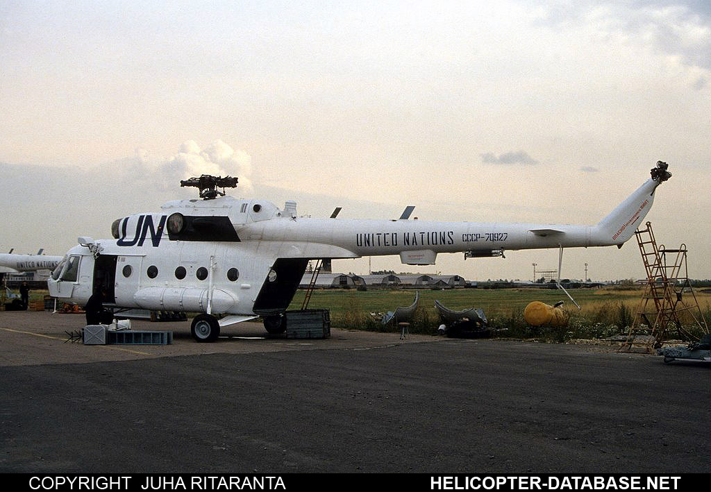 Mi-8MT   CCCP-70927