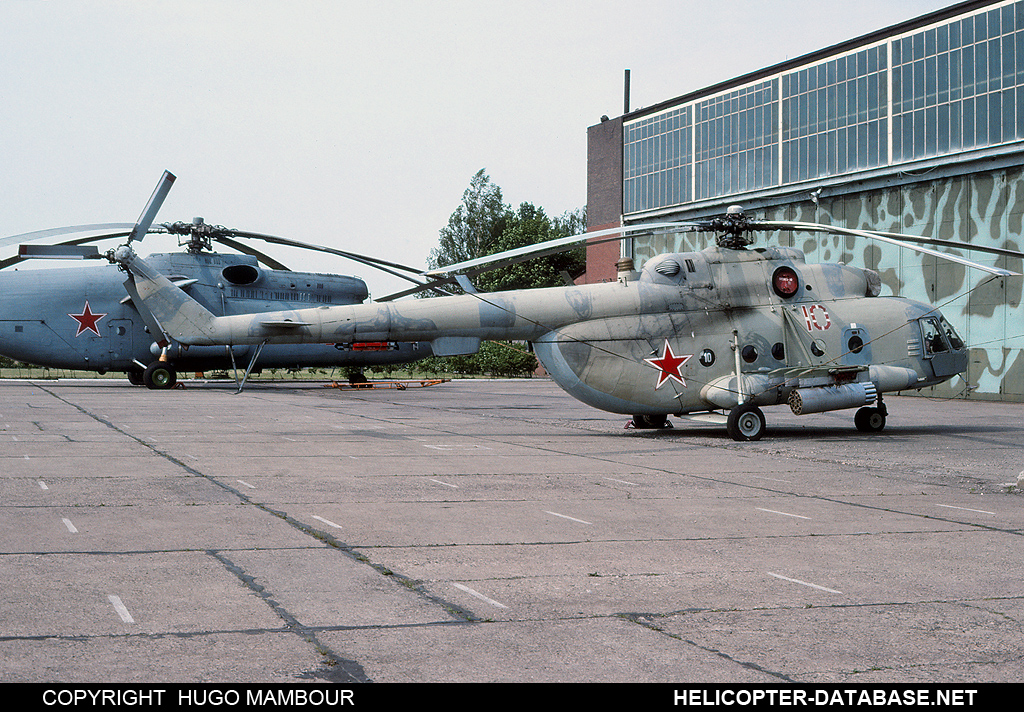 Mi-8MT   10 red
