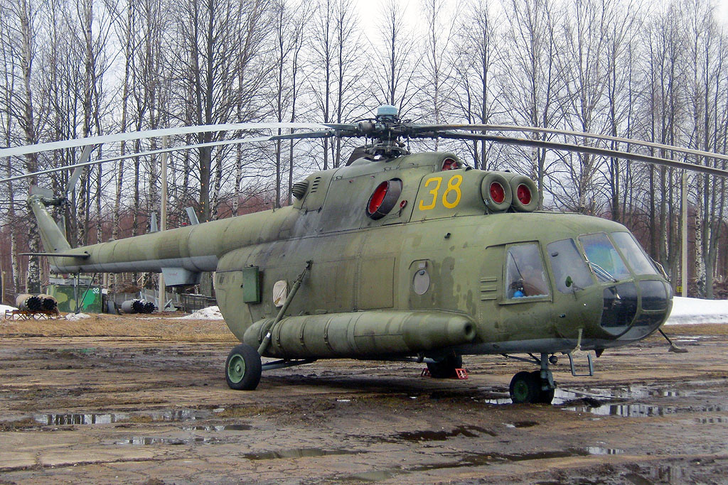 Mi-8MTPR-1   38 yellow