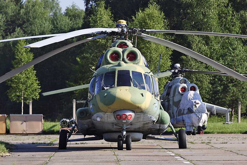 Mi-8MTL 57 yellow