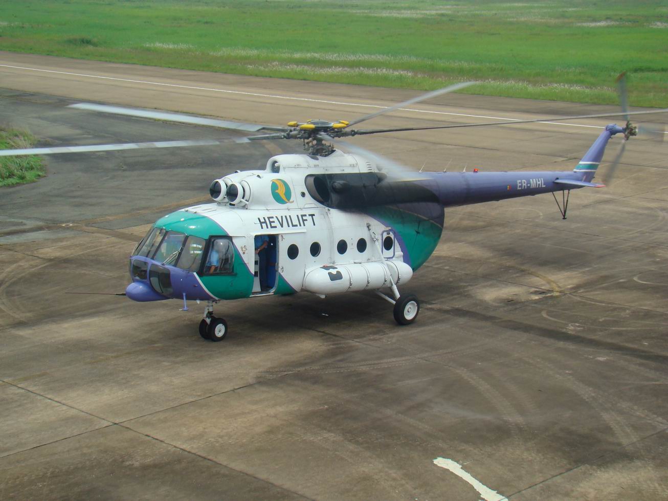 Mi-8MTV-1   ER-MHL