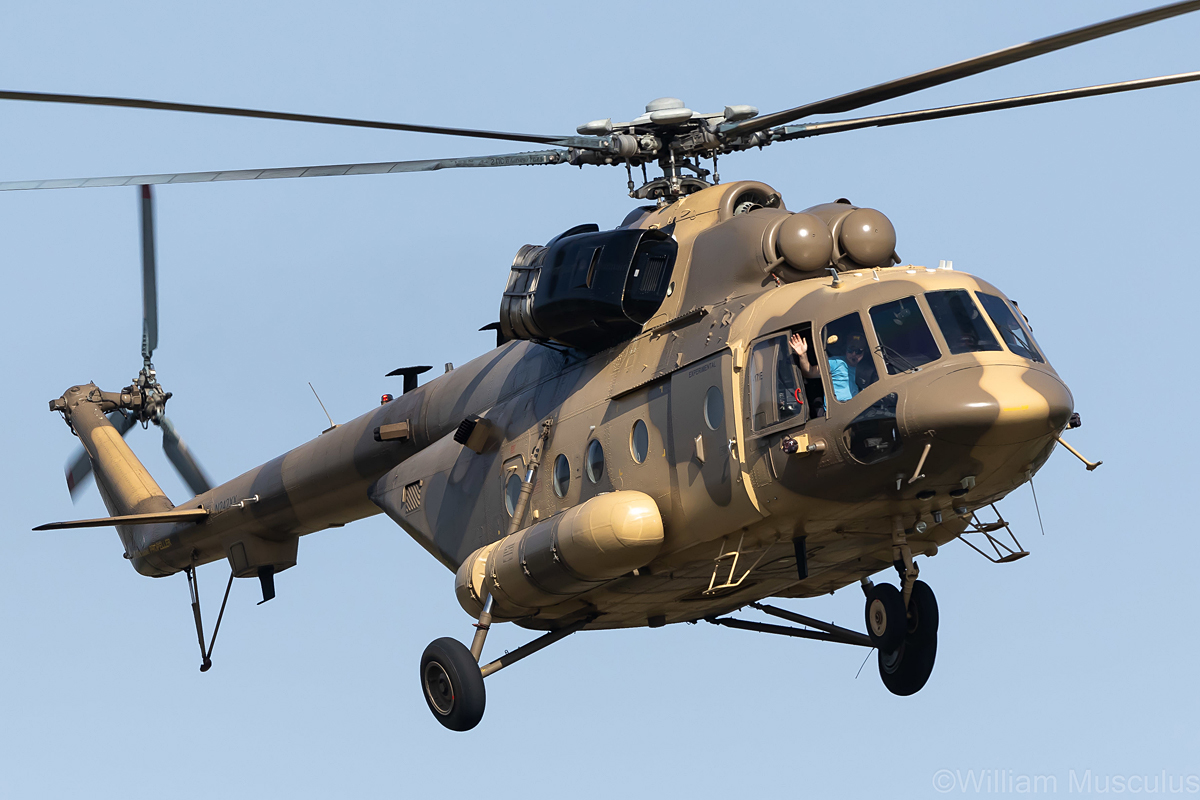 Mi-171E   N242XX
