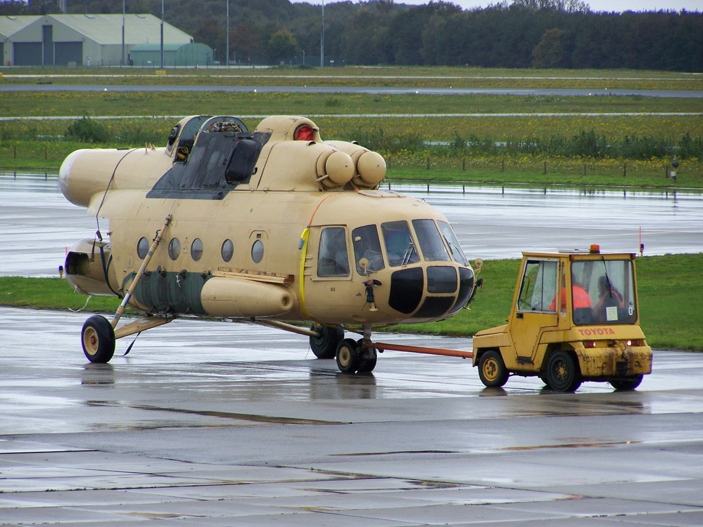 Mi-17   813