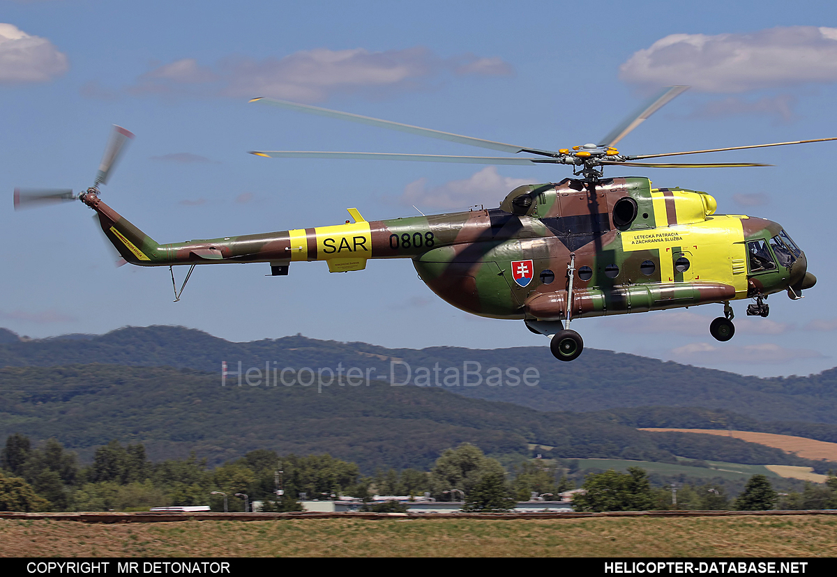 Mi-17 LPZS   0808