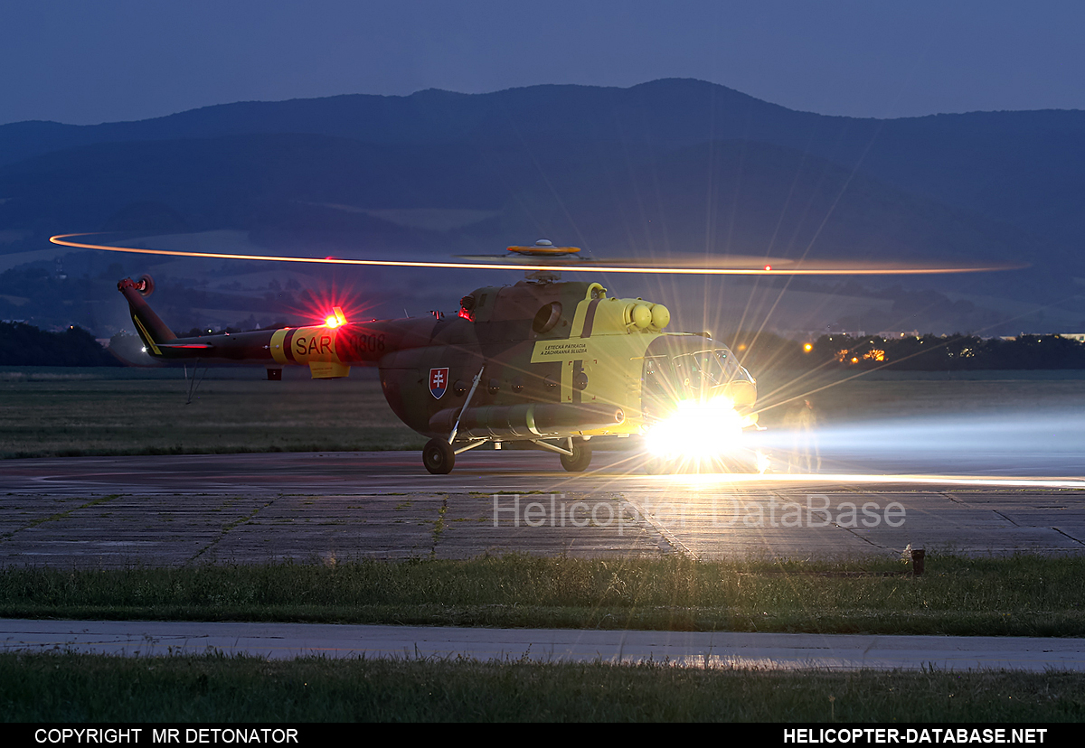 Mi-17 LPZS   0808