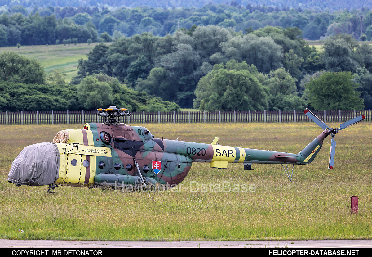 Mi-17 LPZS   0820