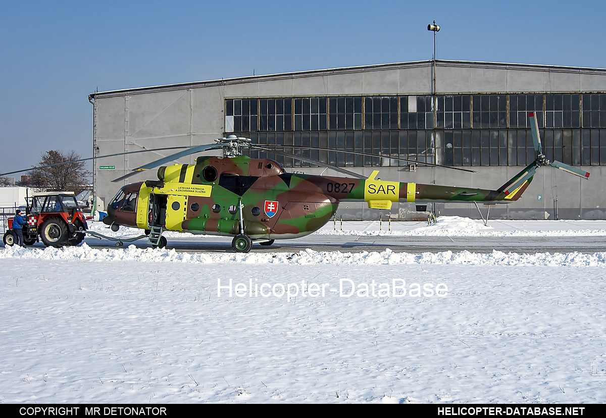 Mi-17 LPZS   0827