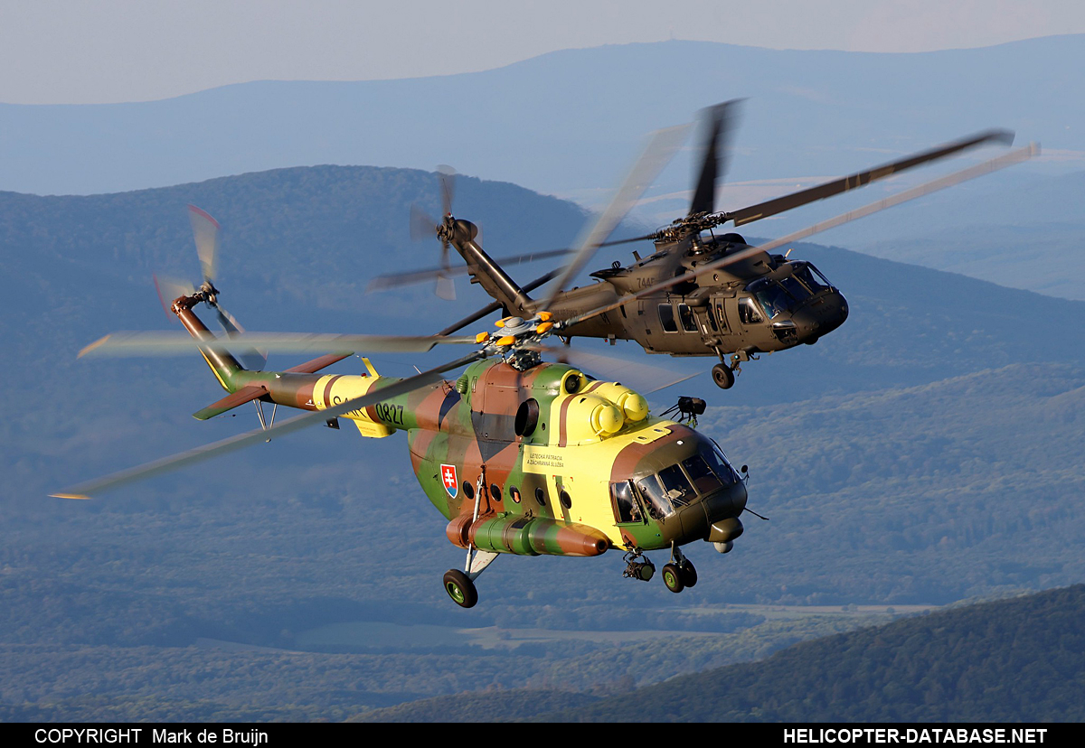 Mi-17 LPZS   0827