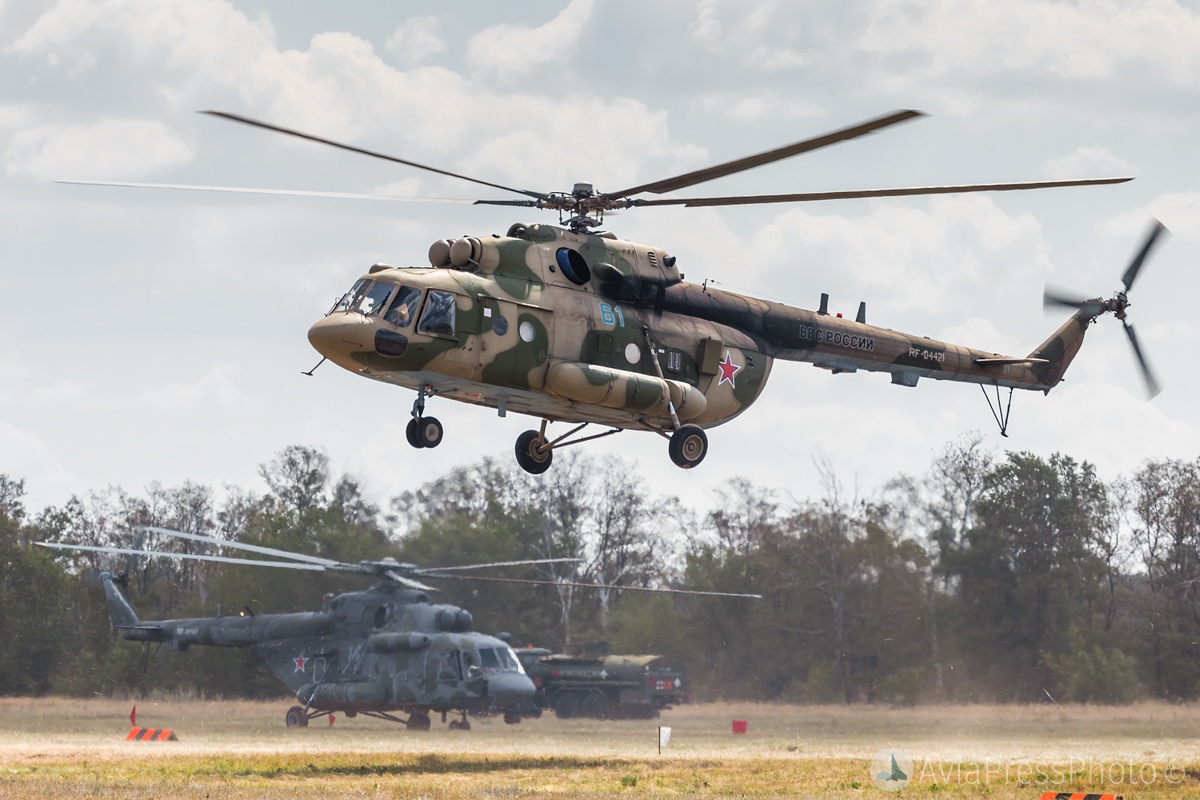 Mi-8MTPR-1   RF-04421