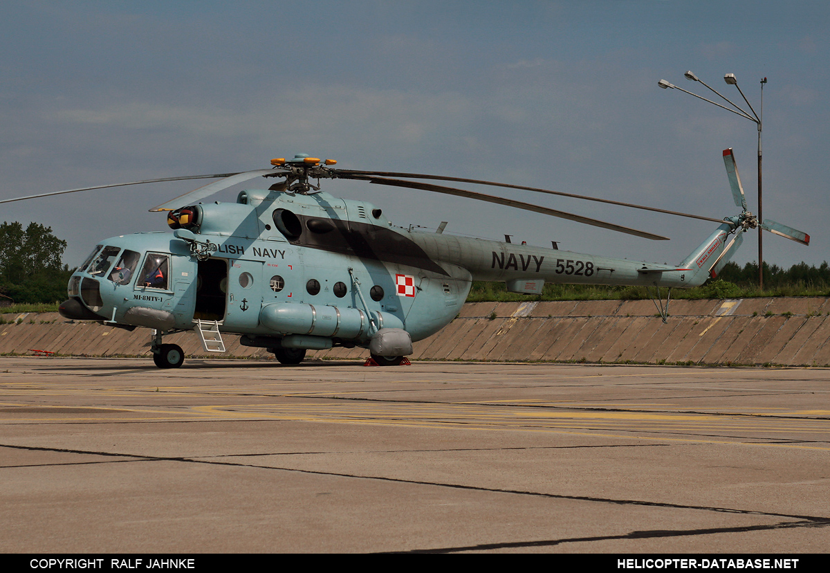 Mi-8MTV-1   5528