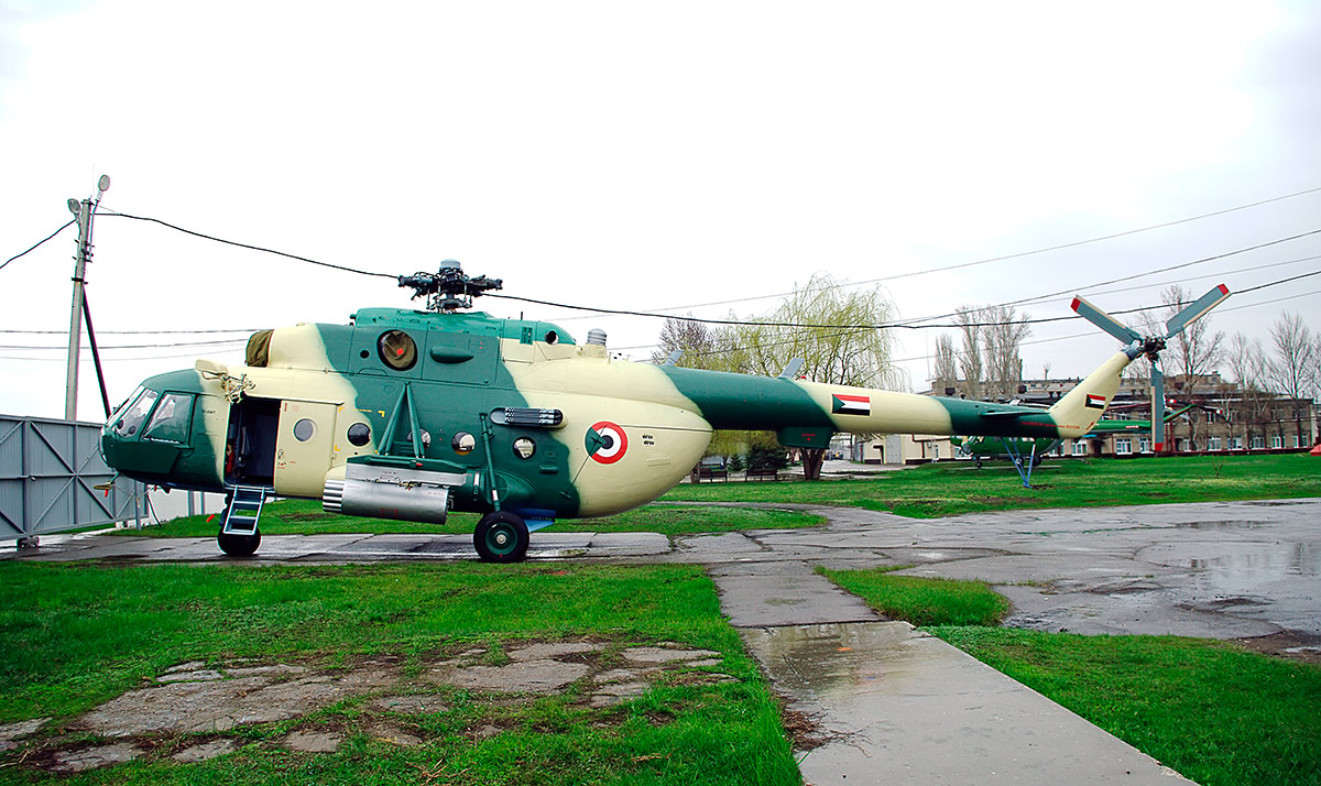 Mi-8MT   (not known)