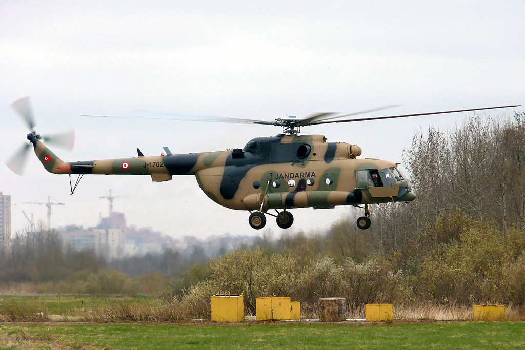 Mi-17-1V   J-1702