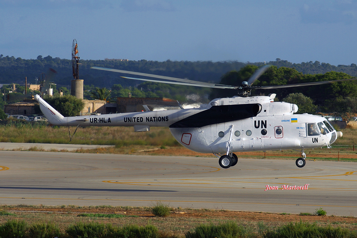 Mi-8MTV   UR-HLA