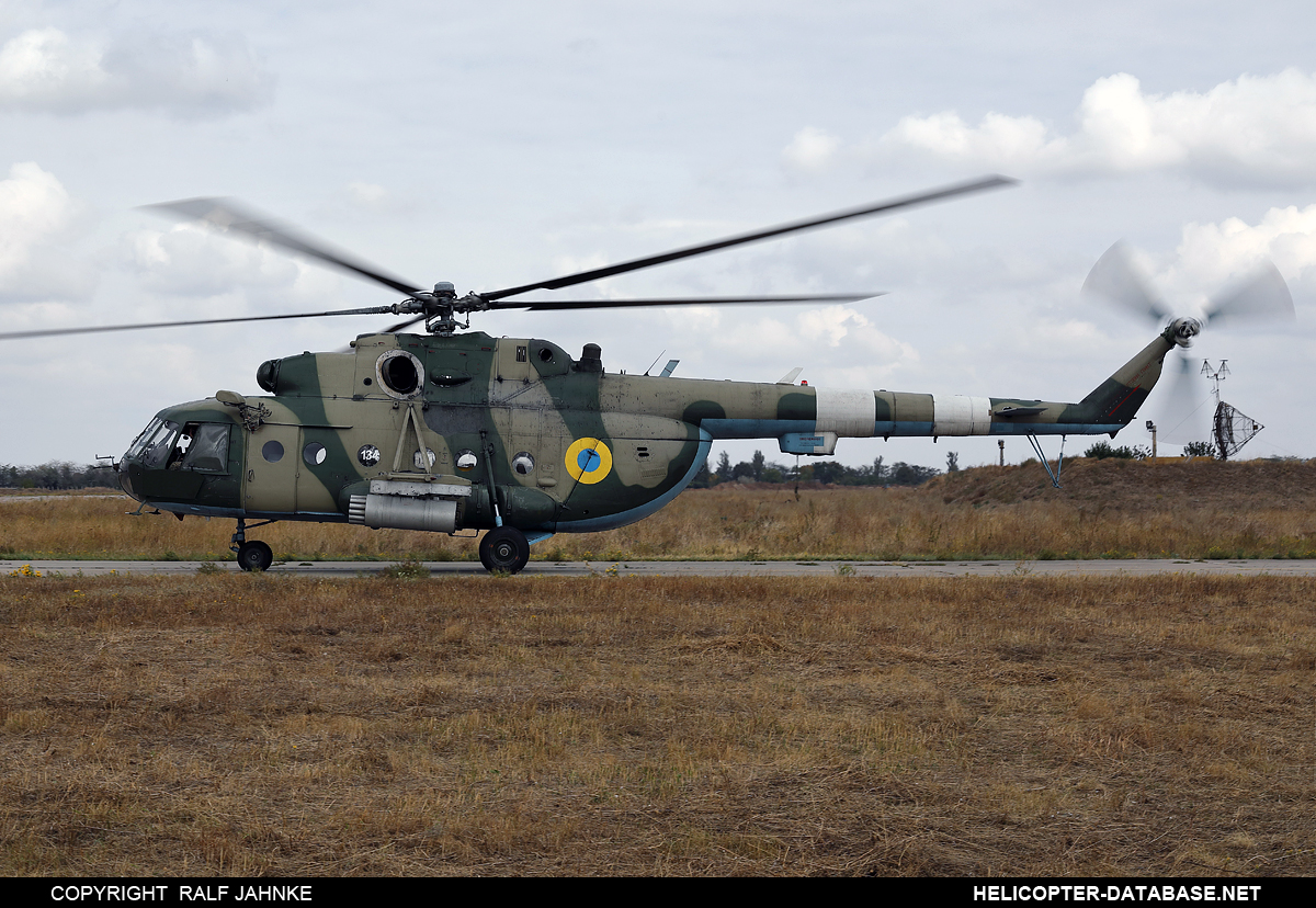 Mi-8MT   134 black