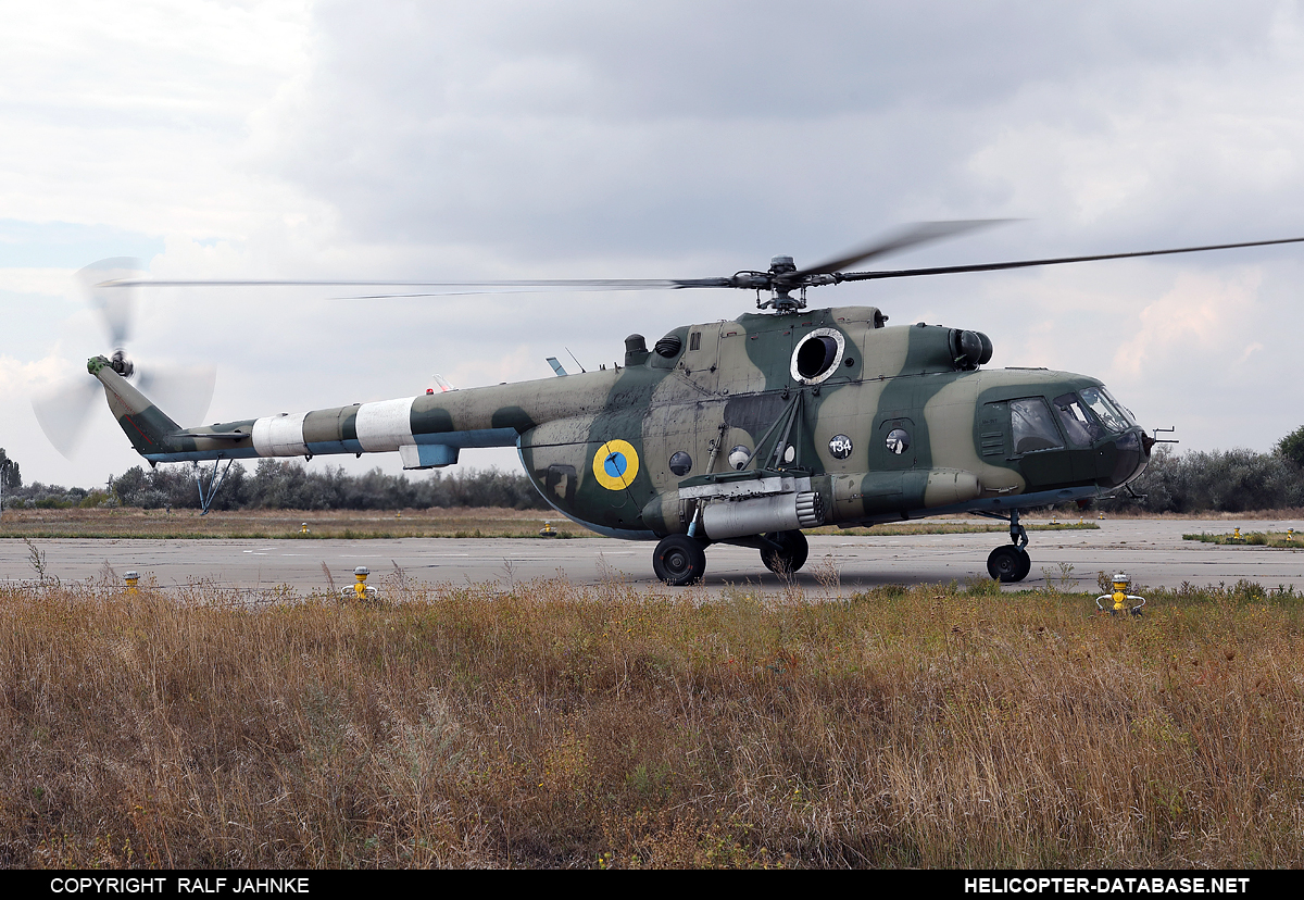 Mi-8MT   134 black