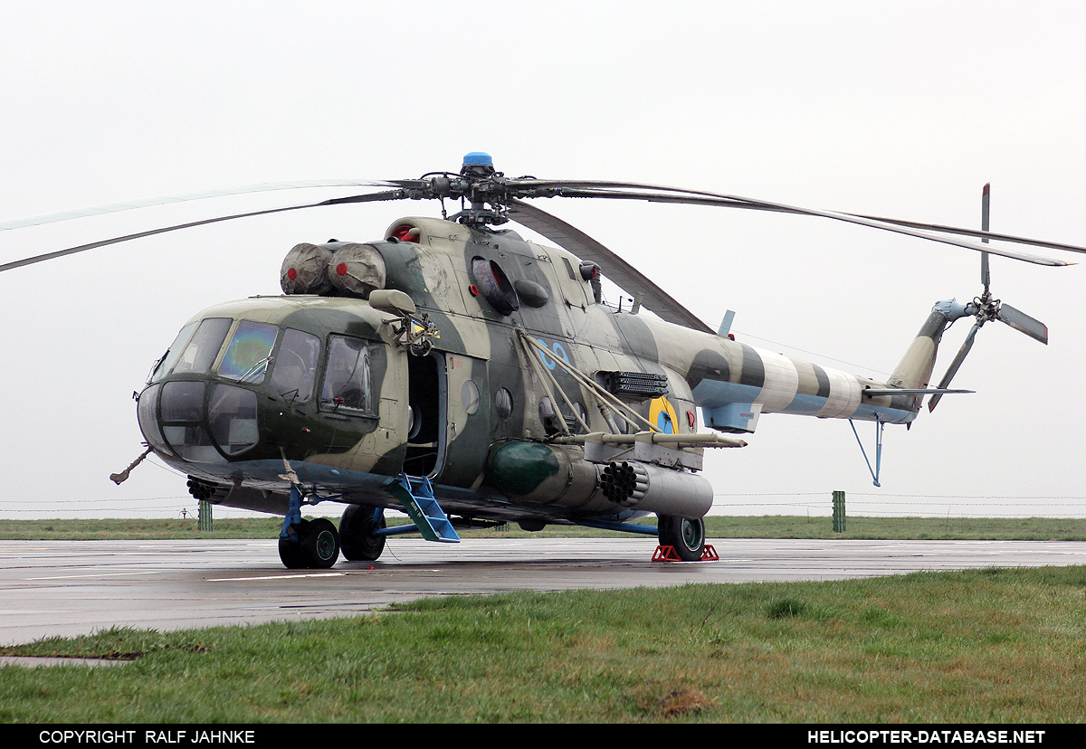 Mi-8MT   69 blue