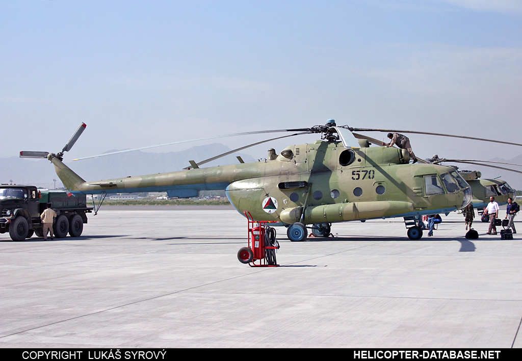 Mi-8MT   570