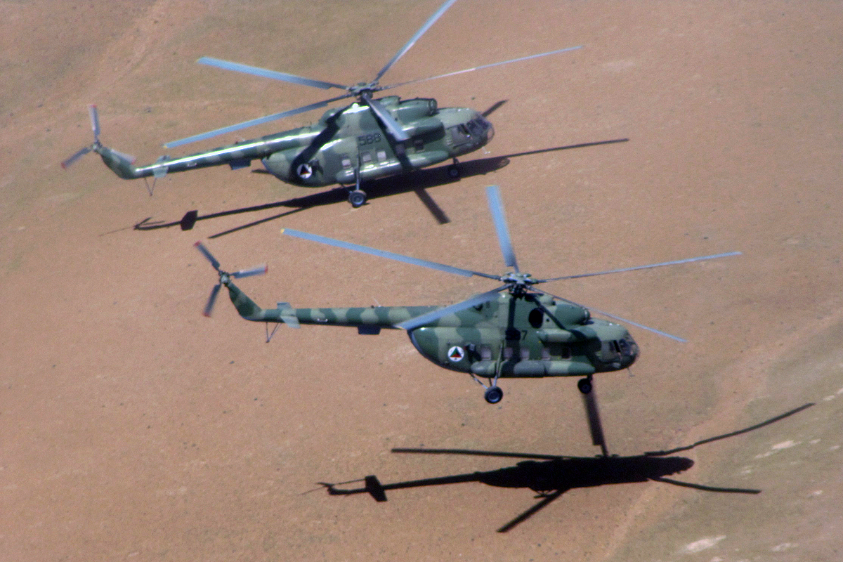 Mi-17-1V   587