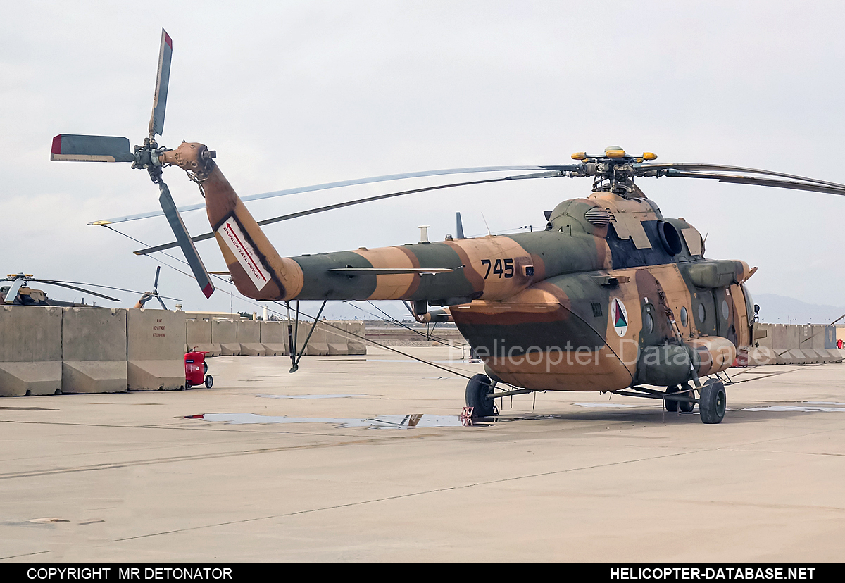 Mi-17V-5   745