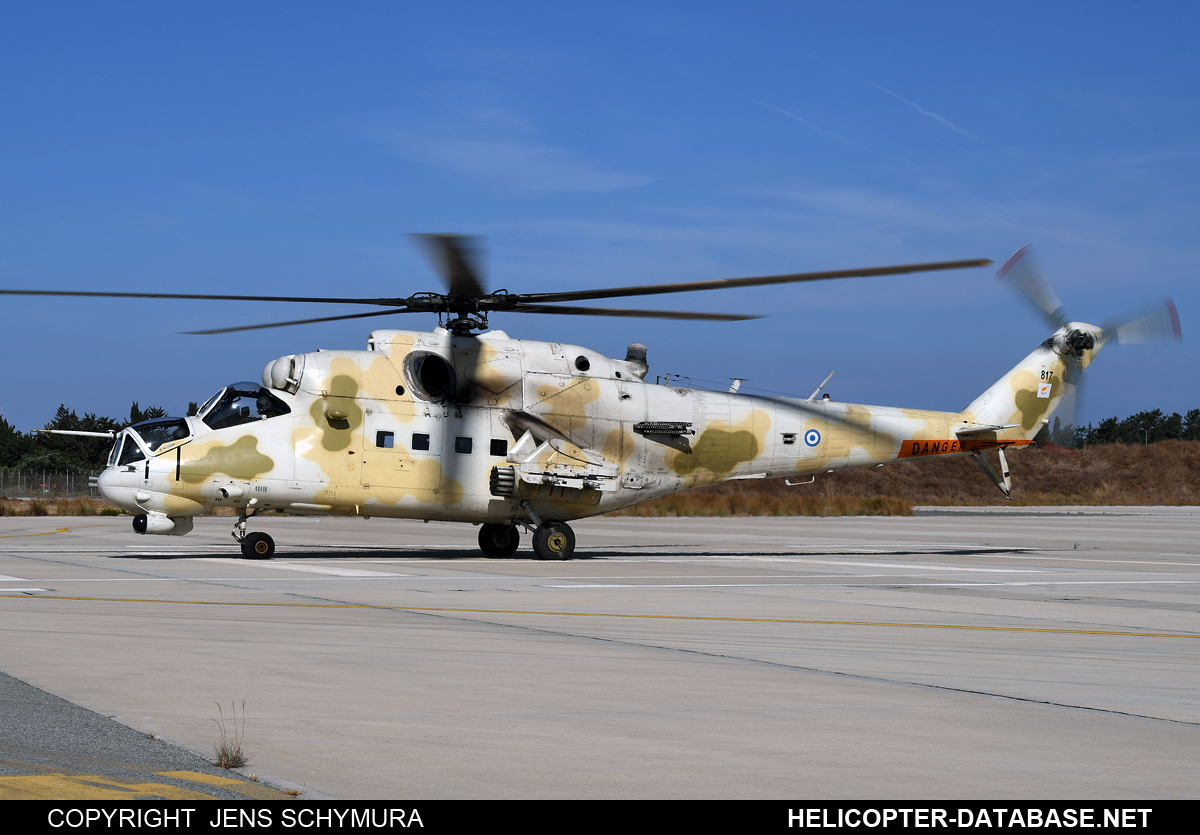 Mi-35P   817