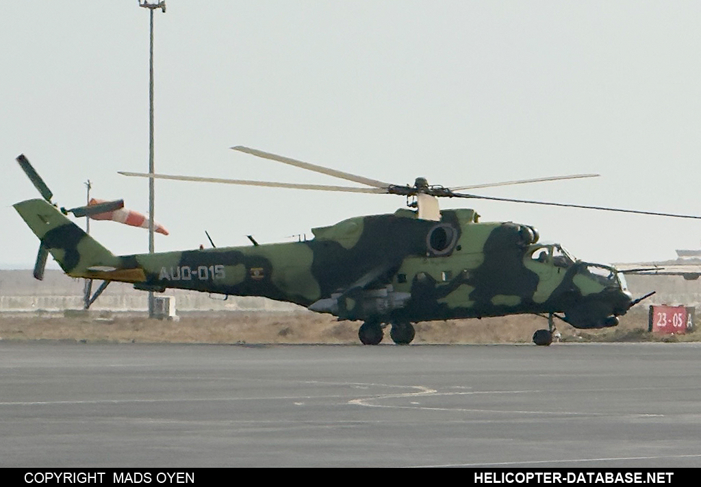 Mi-24V&nbsp;&nbsp;&nbsp;AUO-015
