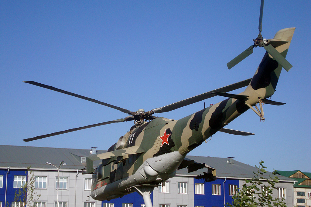 Mi-24A   11 white