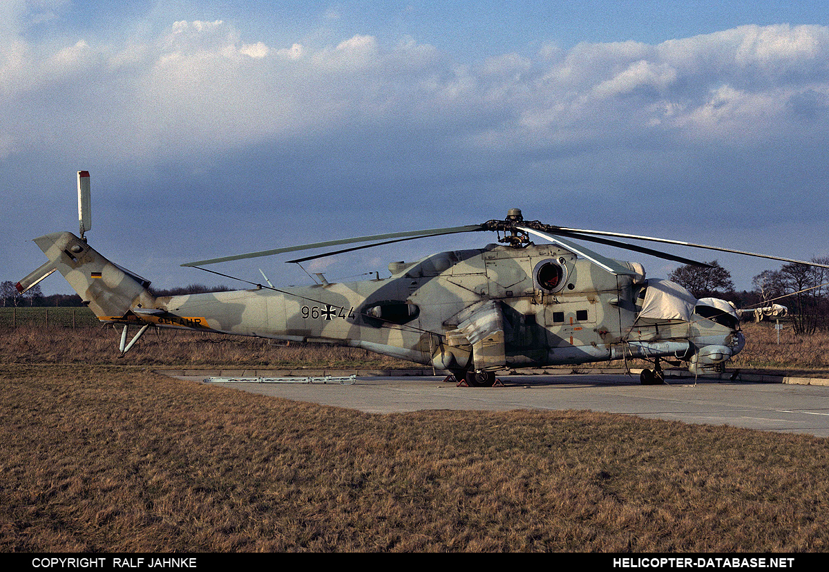 Mi-24P   96+44