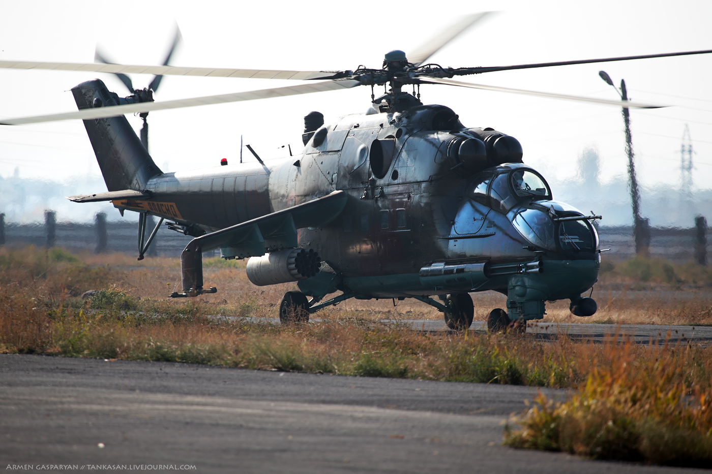 Mi-24P   40 blue