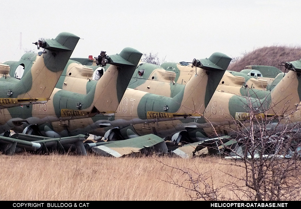 Mi-24D   107