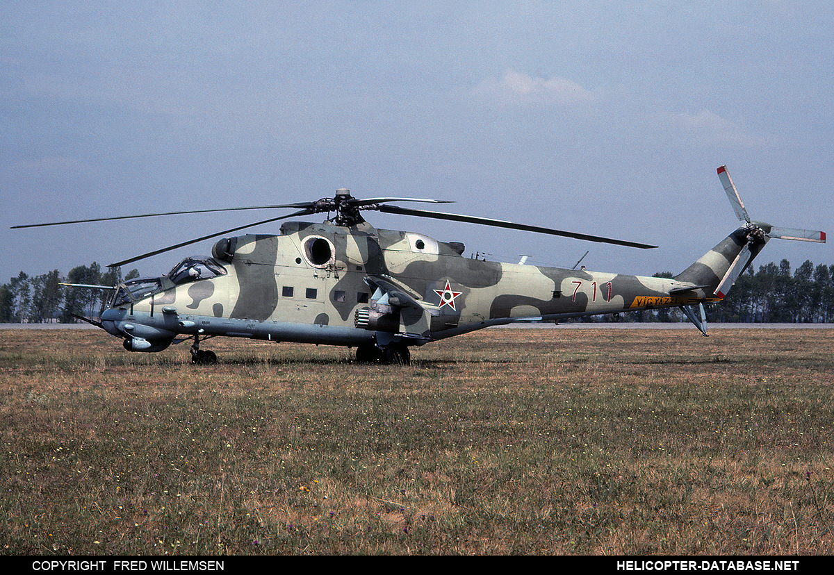 Mi-24V   711