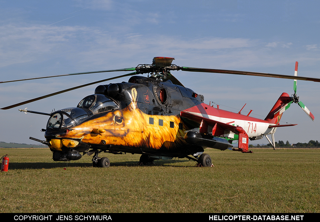 Mi-24V   714