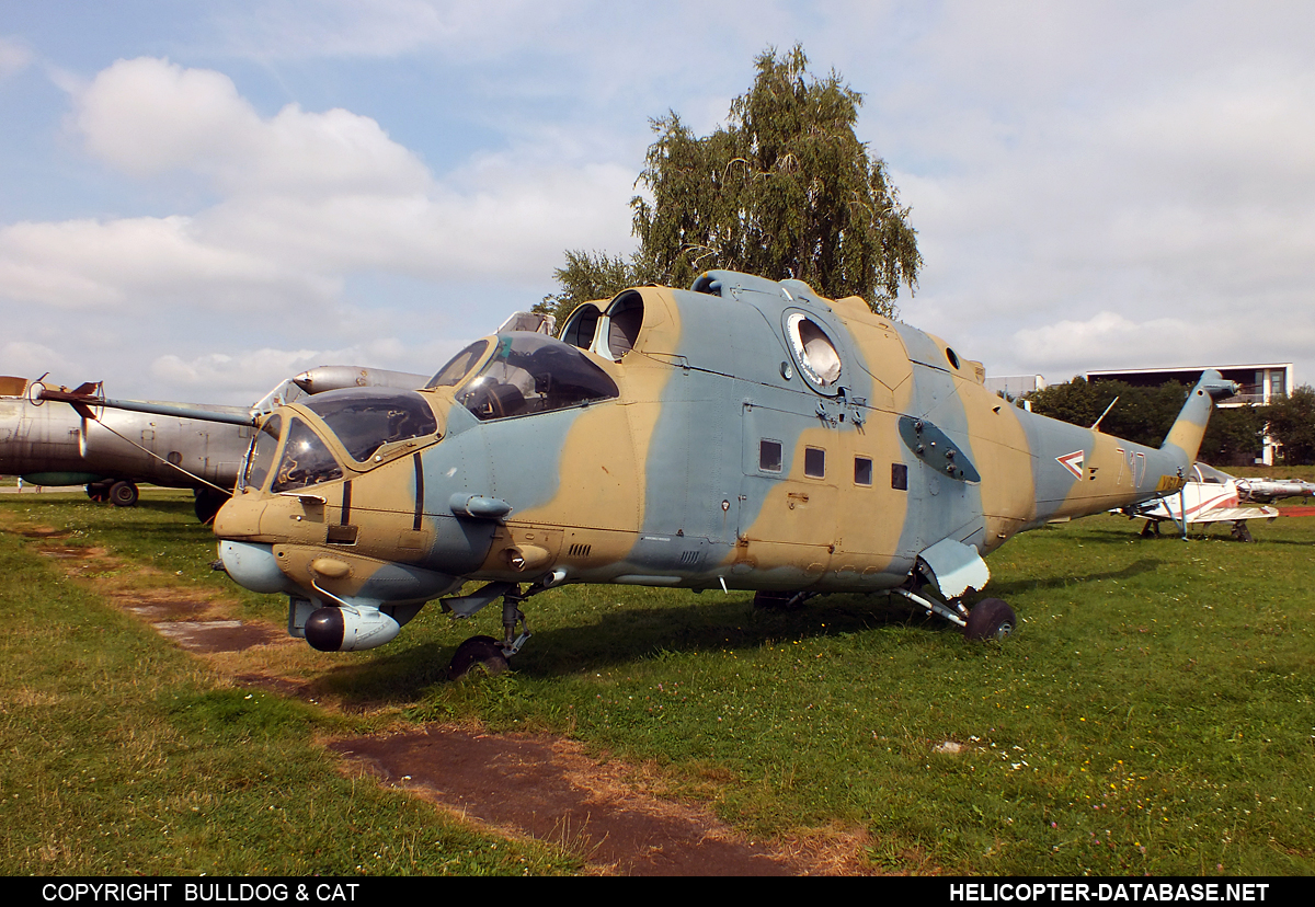 Mi-24V   717