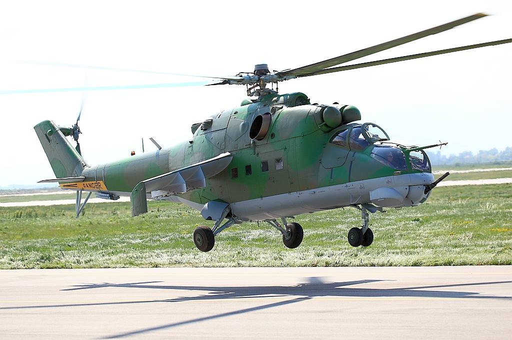 Mi-24D   (no registration)