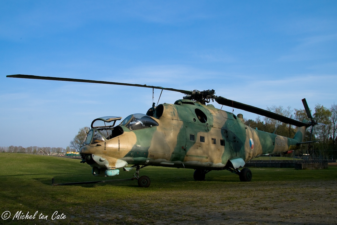 Mi-24D   0219