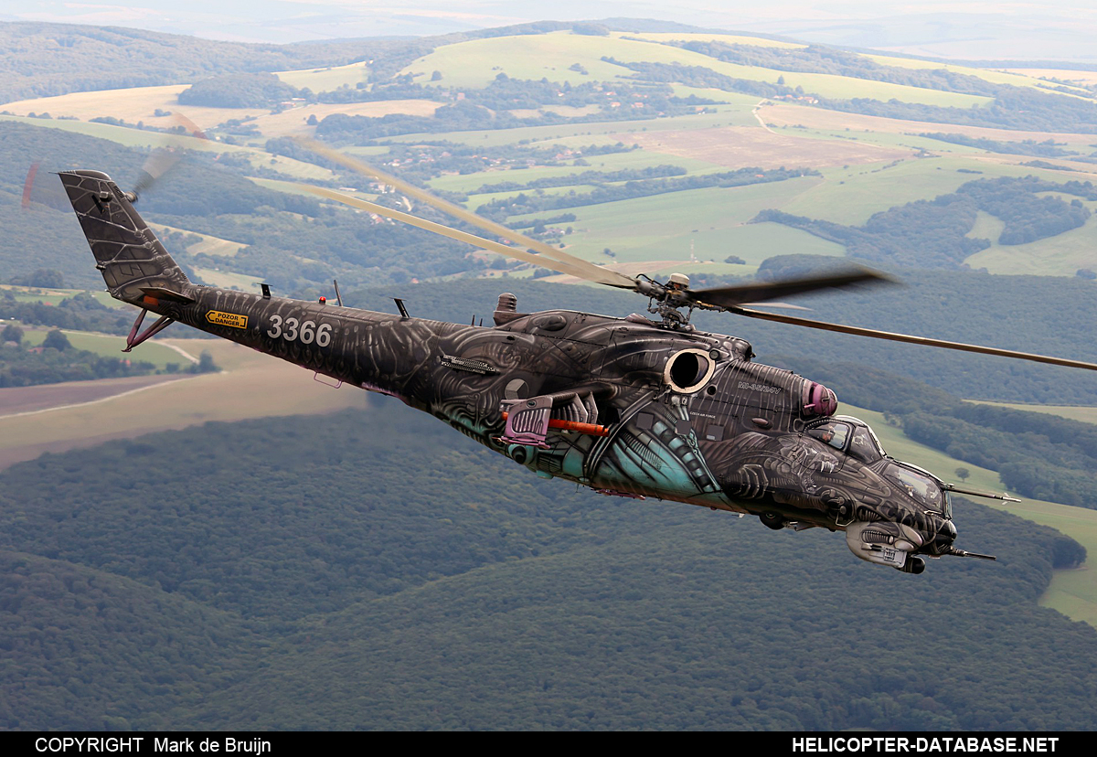 Mi-35   3366