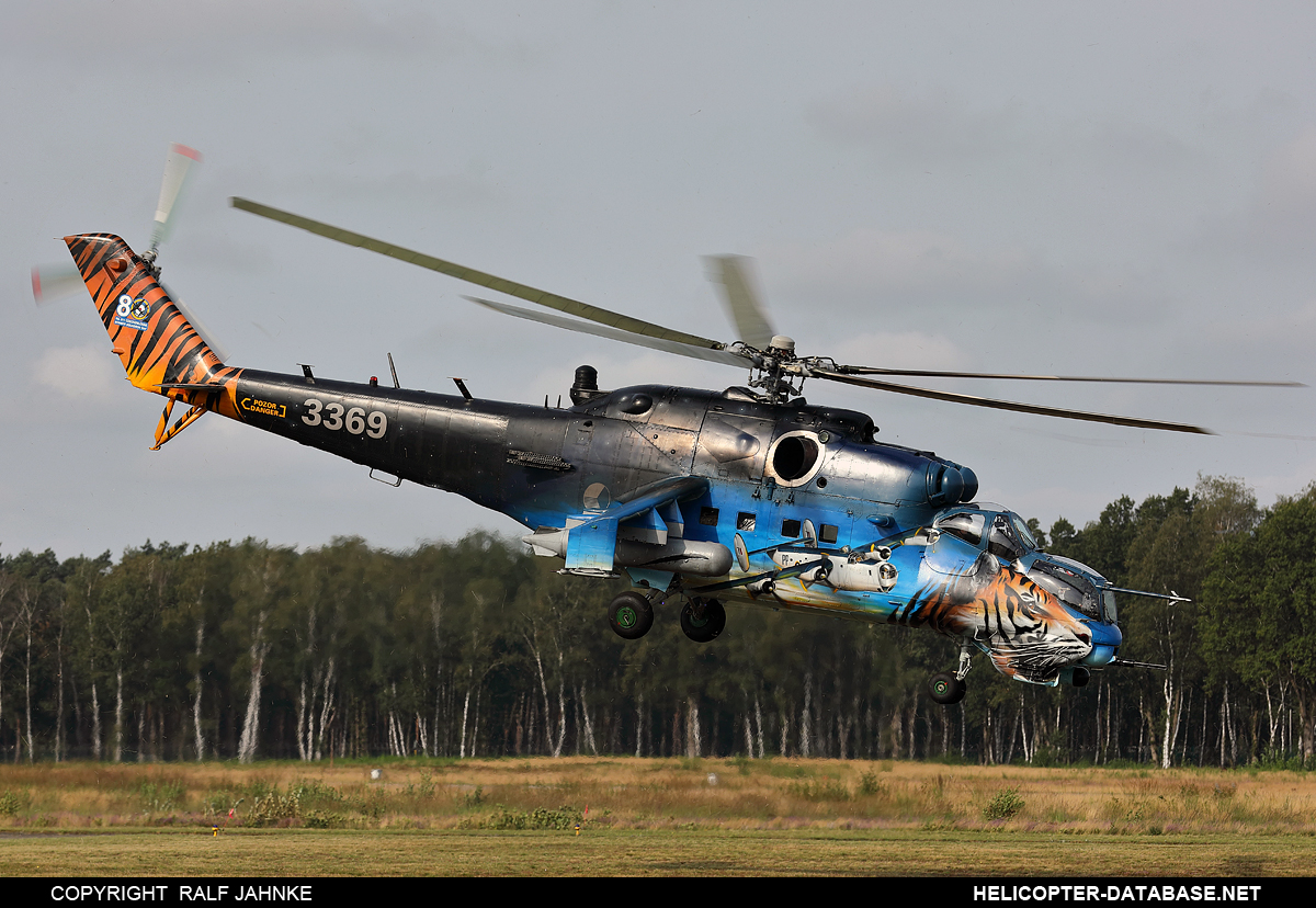 Mi-35   3369