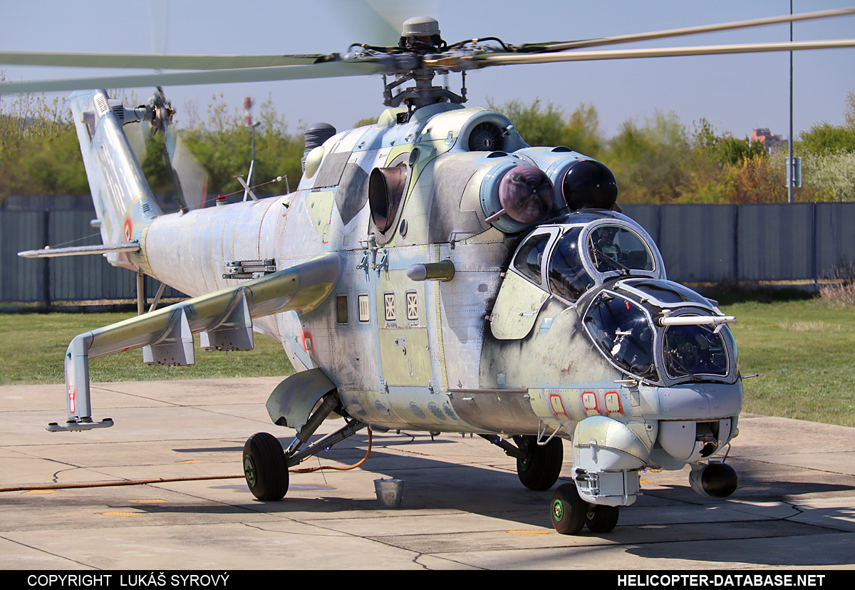 Mi-35   3370