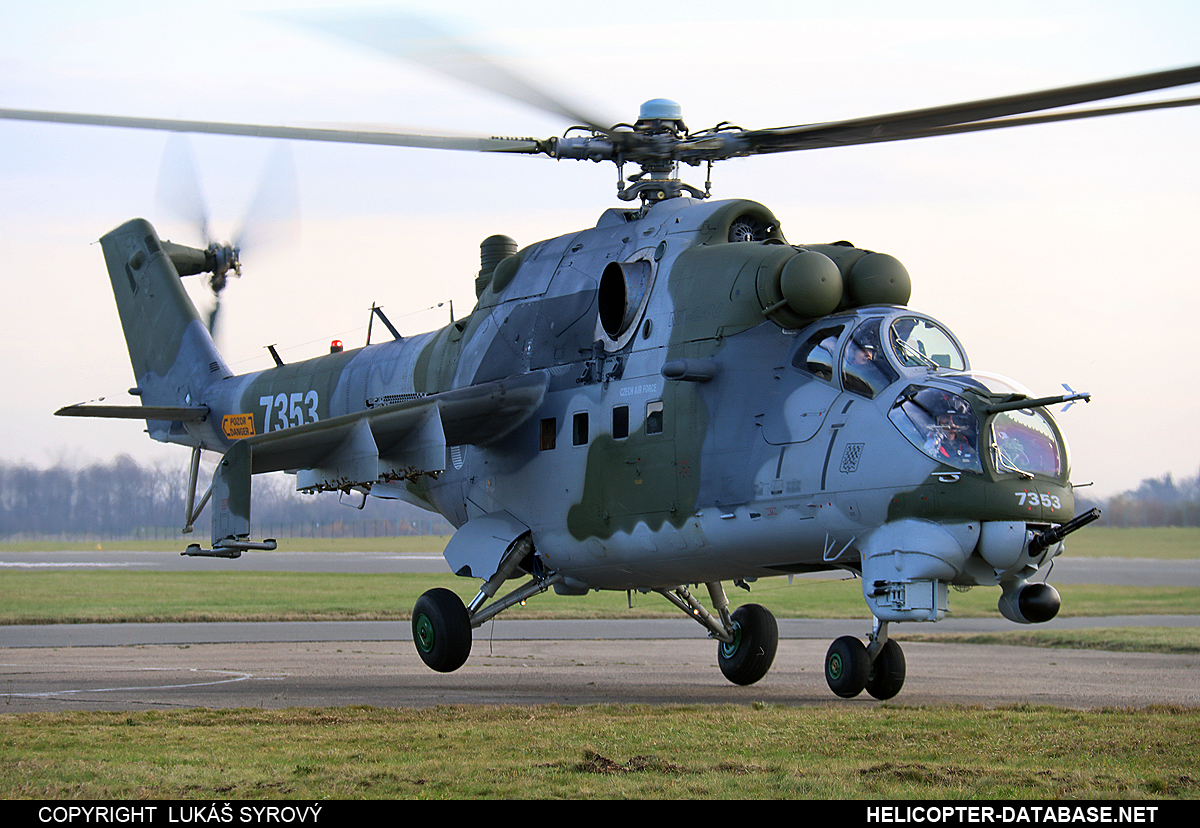 Mi-35   7353