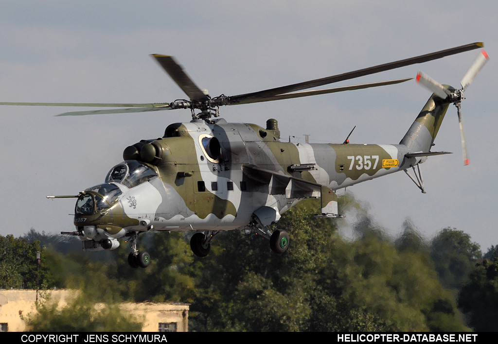 Mi-35   7357