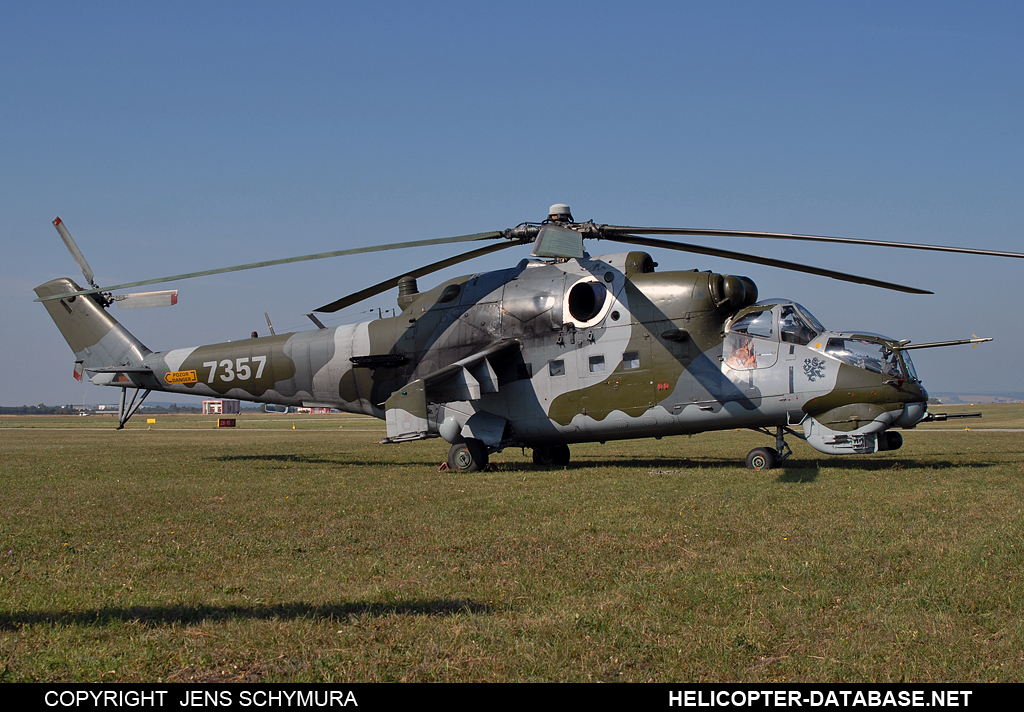 Mi-35   7357