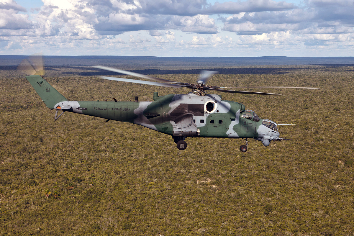 Mi-35M (AH-2 Sabre)   8957