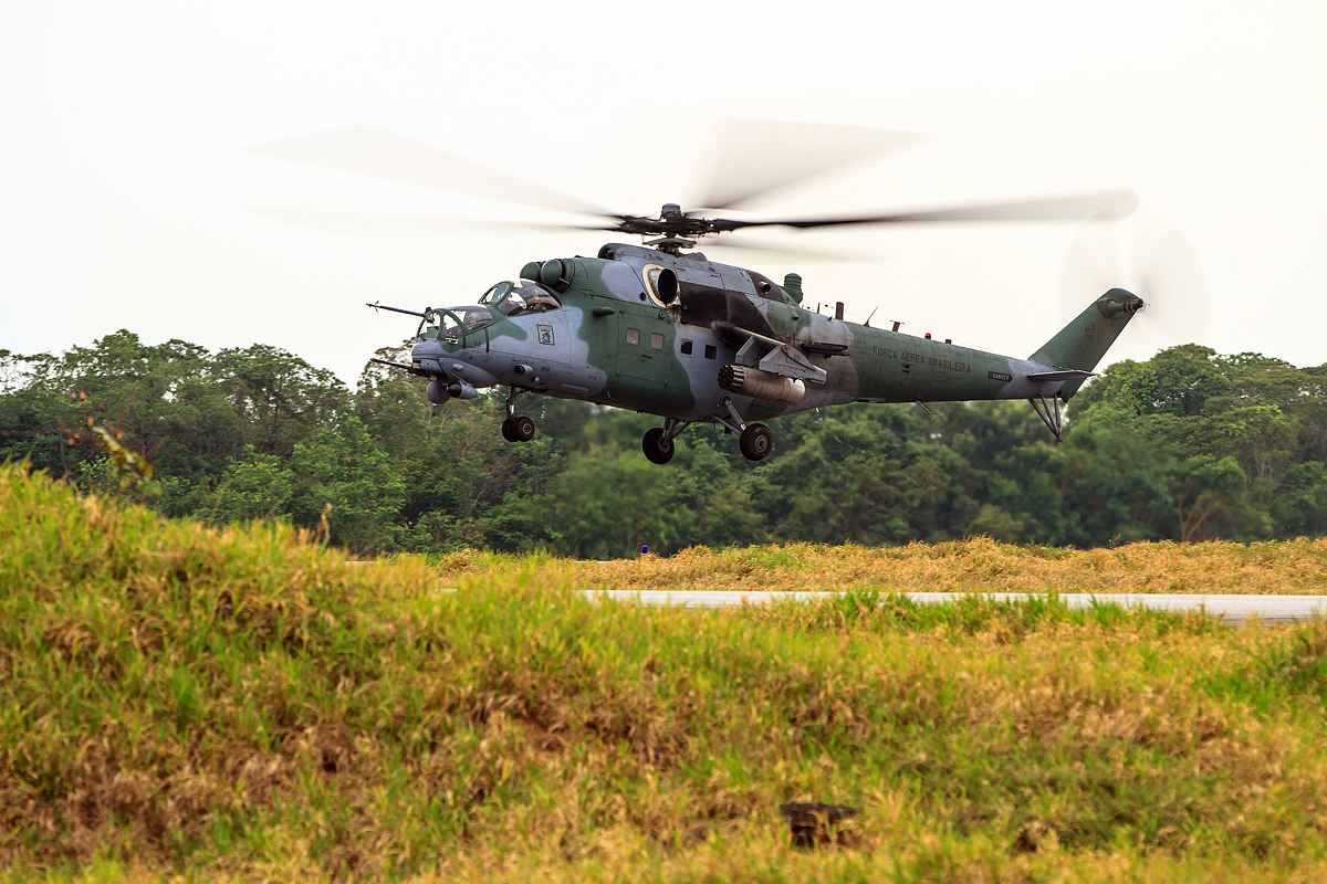 Mi-35M (AH-2 Sabre)   8962