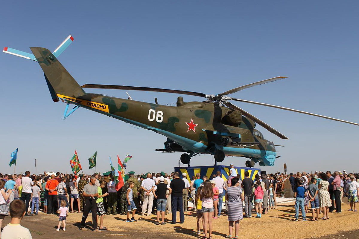 Mi-24V   06 white