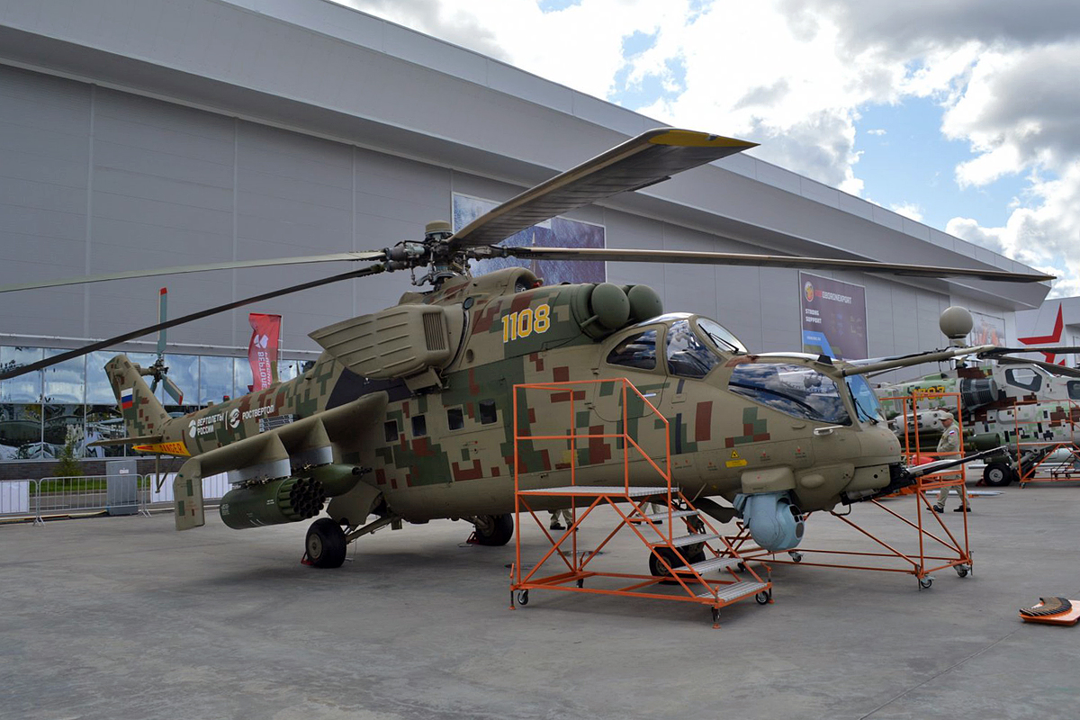 Mi-24VP   1108 yellow