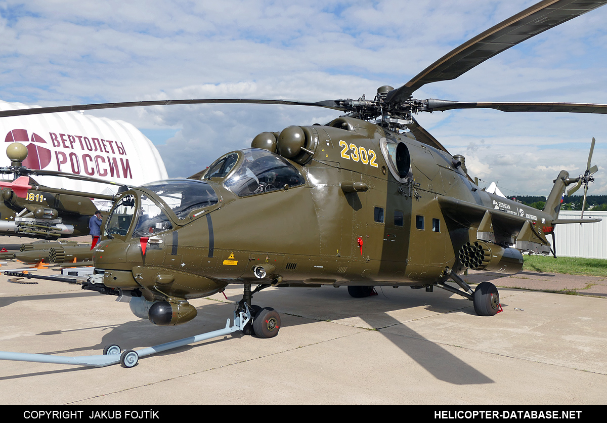 Mi-35M   2302 yellow