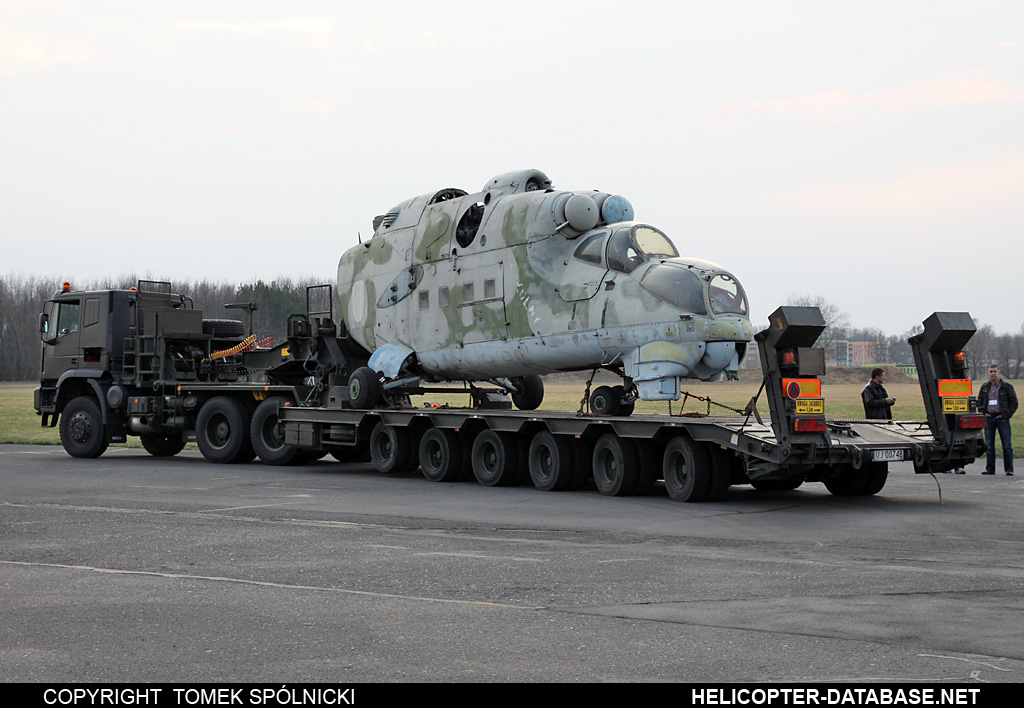 Mi-24D   (no registration)