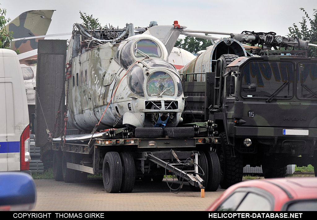 Mi-24D   (no registration)