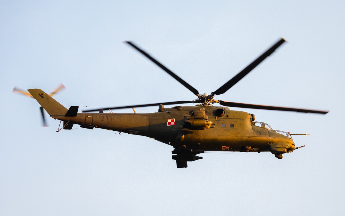 Mi-24D (upgrade by WZL-1)   211